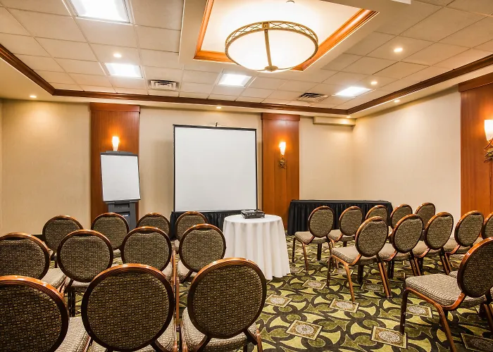 Holiday Inn Hasbrouck Heights-Meadowlands By Ihg